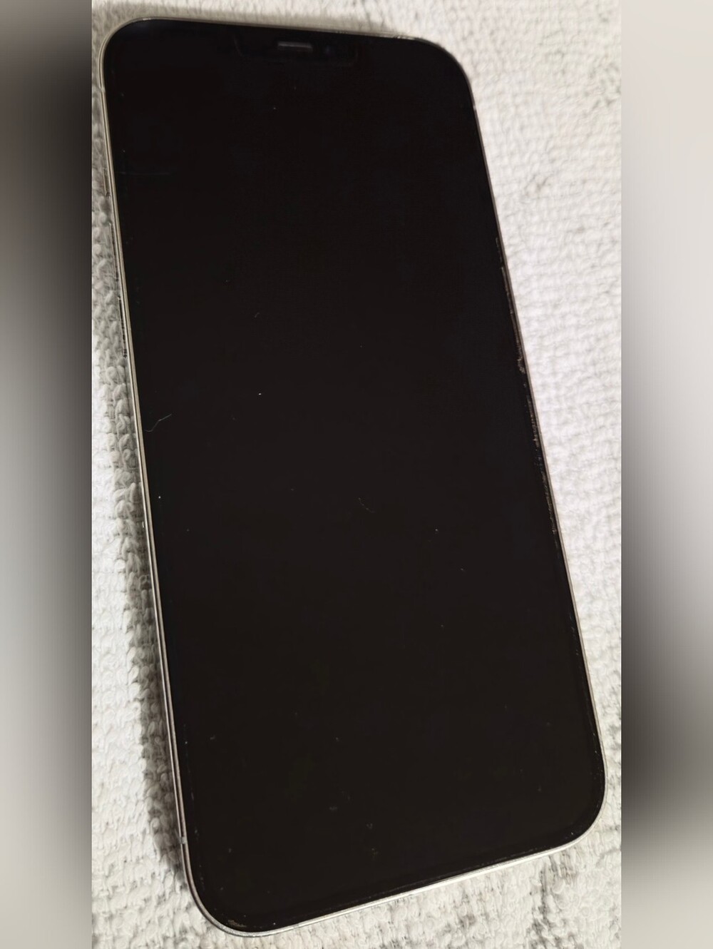 iPhone 12 Pro Max - Picture 2 of 5